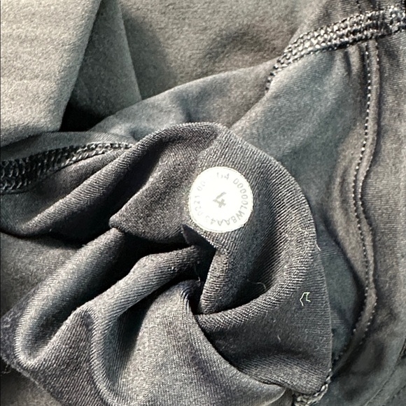 Lululemon Play Off The Pleats Skirt *13" Black - Picture 6 of 7